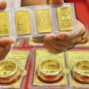 Vàng đắt nhất lịch sử 159 triệu đồng/lượng, chuyên gia cảnh báo không nên 'ôm'