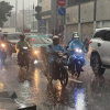 Chiều Giáng sinh, TP.HCM xuất hiện mưa lớn trái mùa