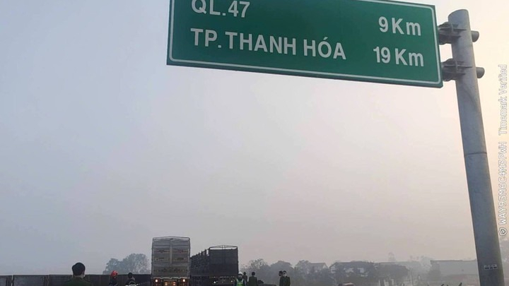 Tai nạn liên hoàn trên cao tốc Cao Bồ - Mai Sơn, 10 người thương vong