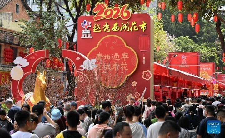 Chợ hoa ở quận Yuexiu, Quảng Châu.