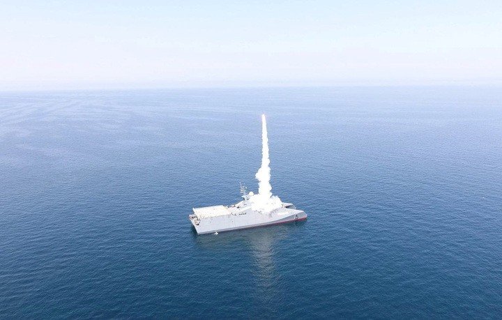 Iran phóng tên lửa trong cuộc tập trận quân sự phía Nam, ngày 17/2/2026. (Ảnh: Lực lượng Vệ binh Cách mạng Hồi giáo Iran (IRGC)/Hãng thông tấn WANA cung cấp qua Reuters)