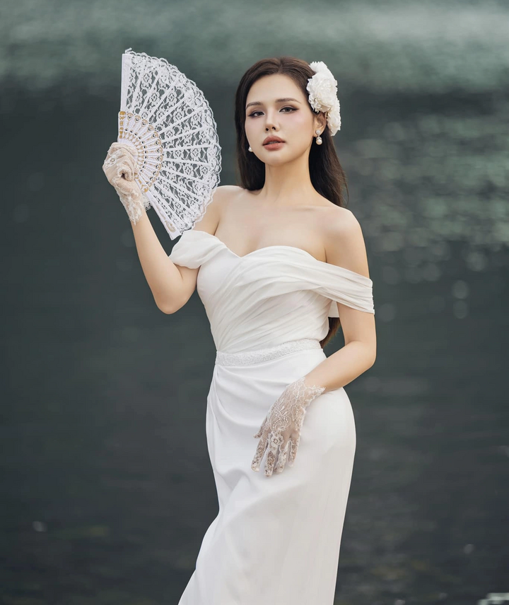 Nữ diễn viên Phanh Lee.