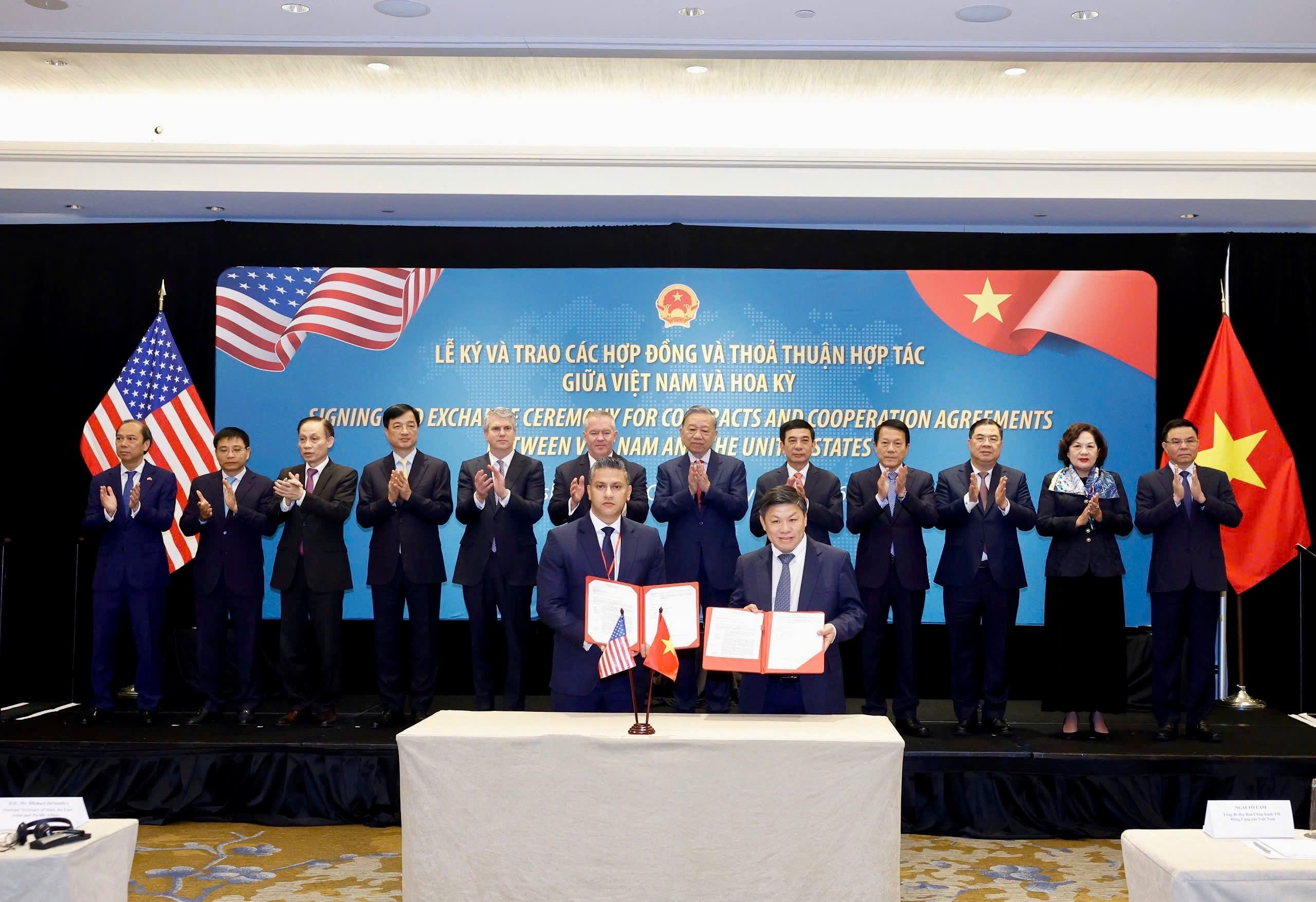 Vietjet và Griffin Global Asset Management trao thỏa thuận cung cấp tài chính cho 6 tàu bay Boeing 737-8, trị giá khoảng 965 triệu USD