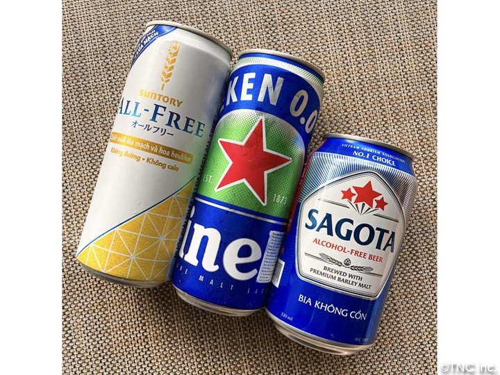 Tại Việt Nam, ngày càng có thêm nhiều thương hiệu sản xuất bia không cồn. (Ảnh: TNC)