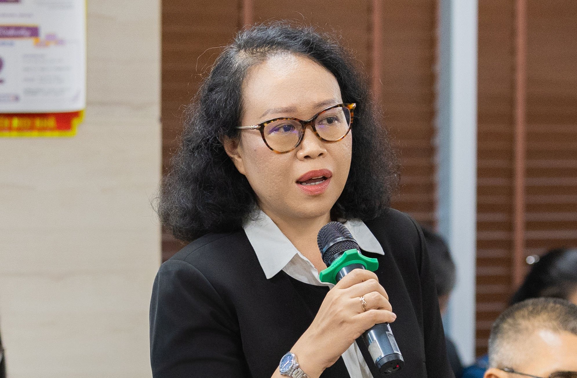 Người dân cần cân nhắc, thận trọng khi mua vàng để tránh rủi ro