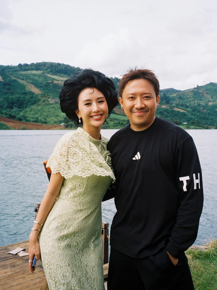 Quỳnh Anh Shyn là một trong những gương mặt tạo bất ngờ khi xuất hiện trong phim. Cô vào vai Trúc – thành viên thân thiết trong nhóm “chị em xã hội” của Hải Lan (do Văn Mai Hương thủ vai). Dù không phải nhân vật trung tâm, Quỳnh Anh Shyn vẫn để lại dấu ấn nhờ lối diễn tự nhiên, duyên dáng.