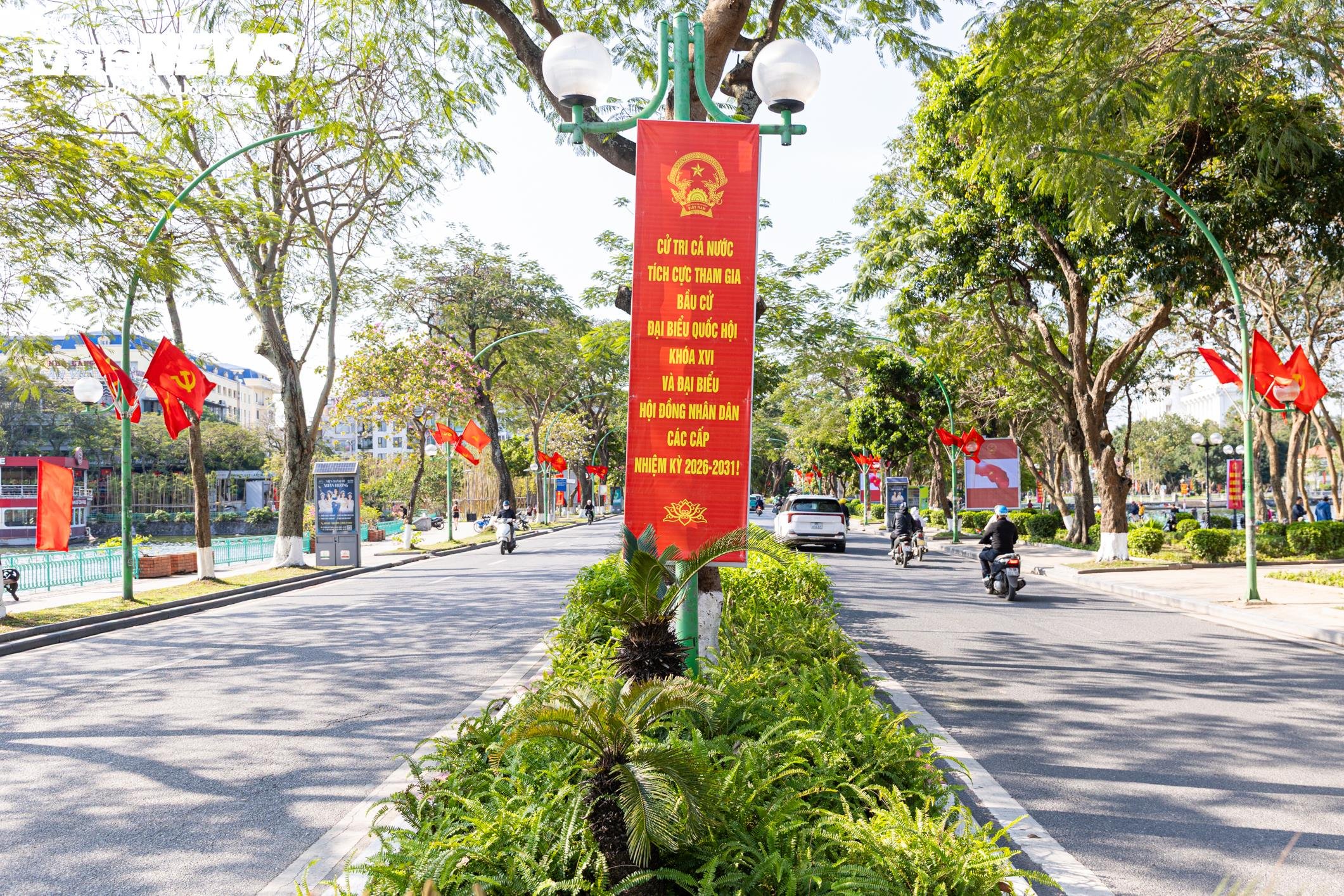 Theo kế hoạch, Chủ nhật ngày 15/3, cử tri cả nước sẽ tham gia bầu cử đại biểu Quốc hội khóa XVI và đại biểu HĐND các cấp nhiệm kỳ 2026 - 2031. Đây là sự kiện chính trị quan trọng của đất nước, khi người dân trực tiếp thực hiện quyền và nghĩa vụ công dân thông qua lá phiếu của mình.