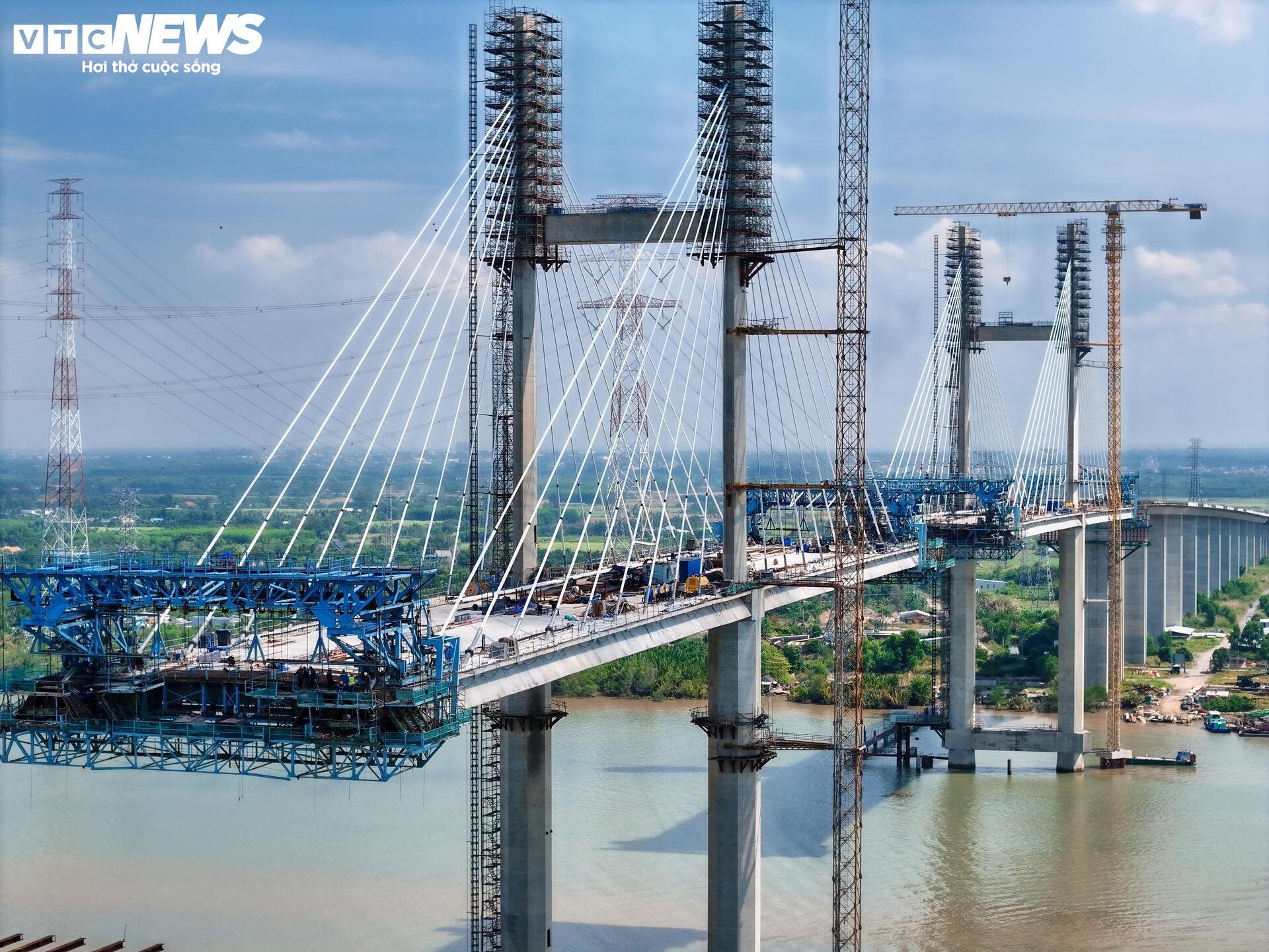 'Nút thắt' cuối cao tốc Bến Lức - Long Thành tăng tốc về đích - 3