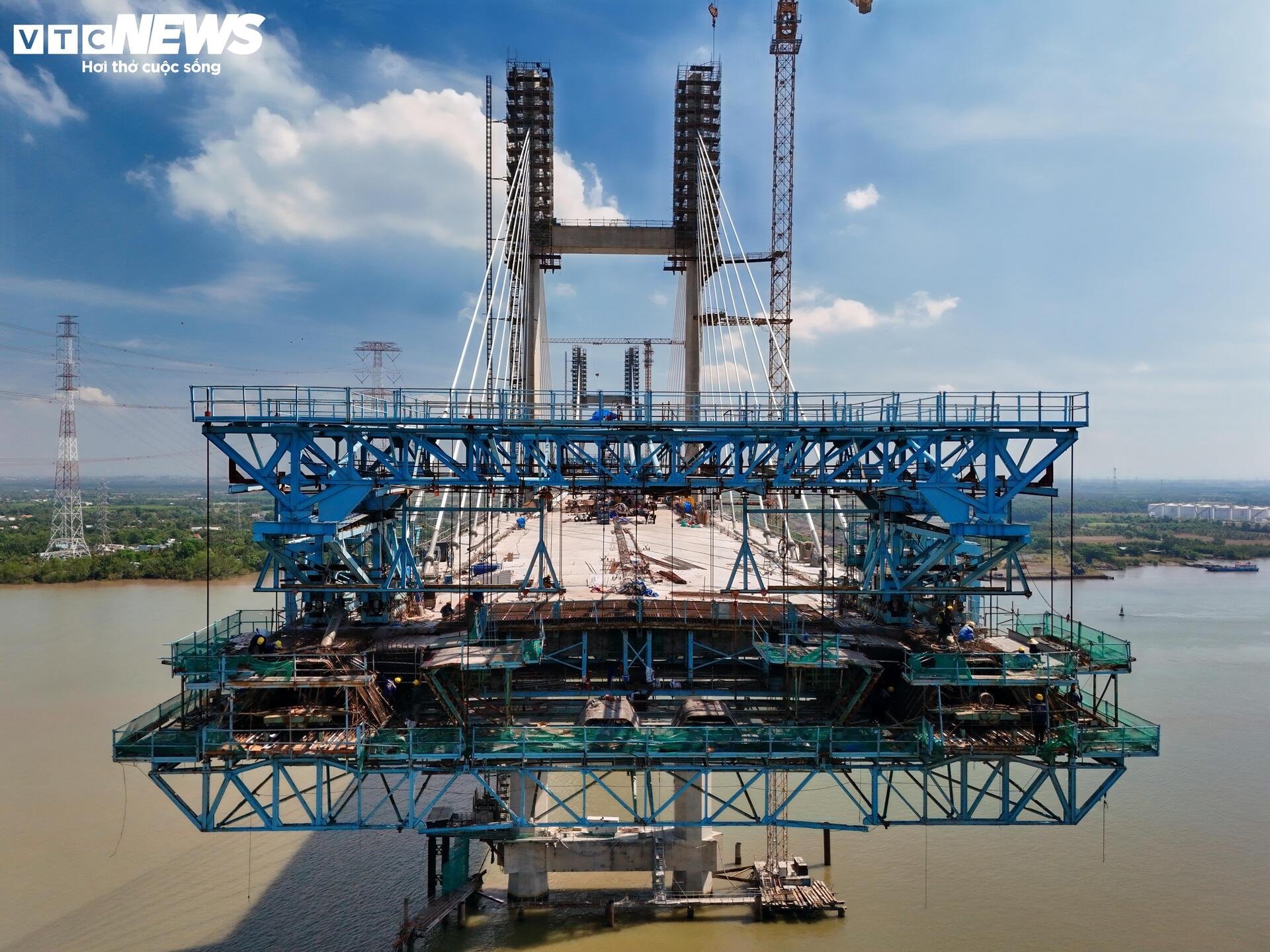 'Nút thắt' cuối cao tốc Bến Lức - Long Thành tăng tốc về đích - 4