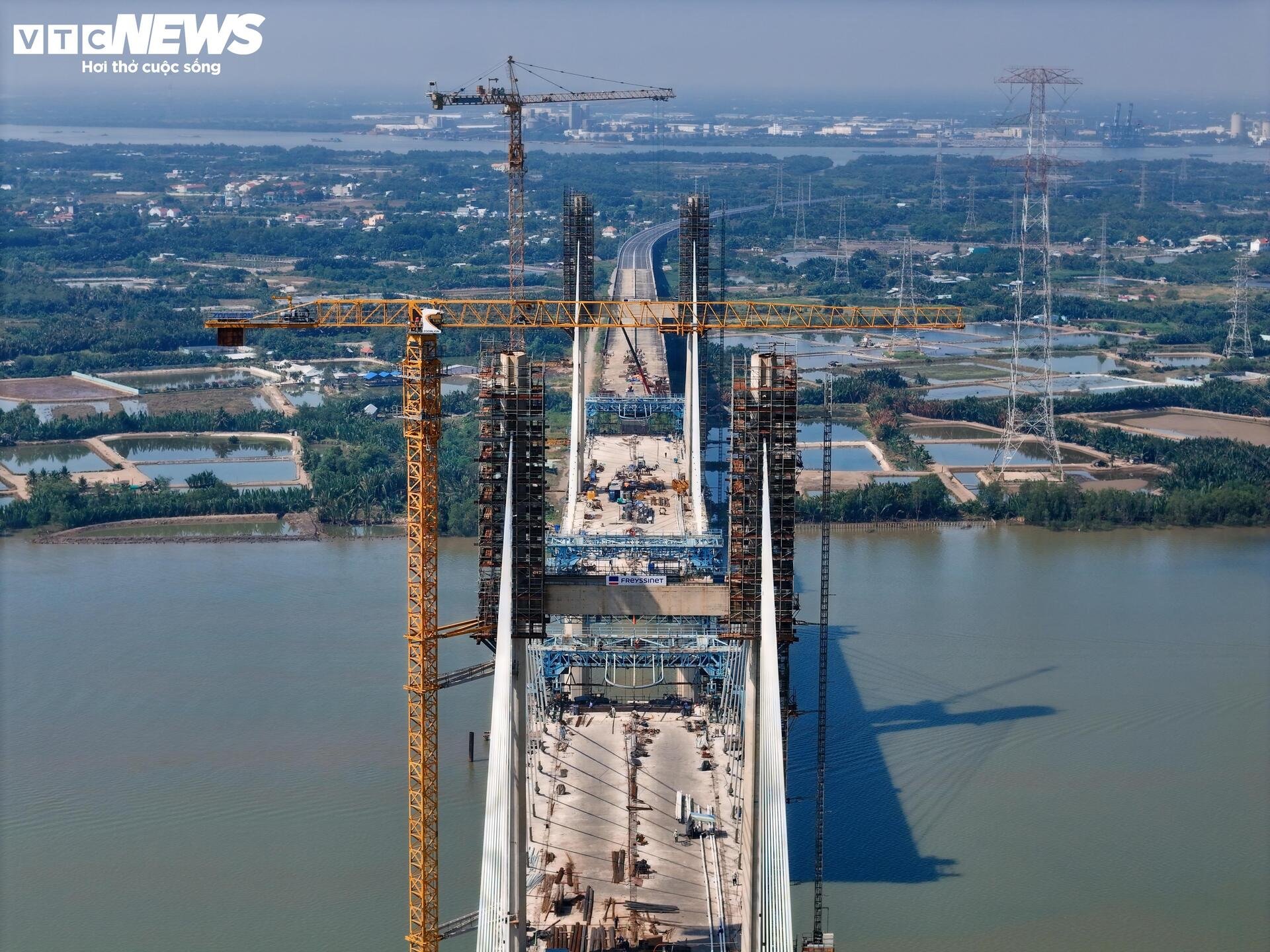 'Nút thắt' cuối cao tốc Bến Lức - Long Thành tăng tốc về đích - 11