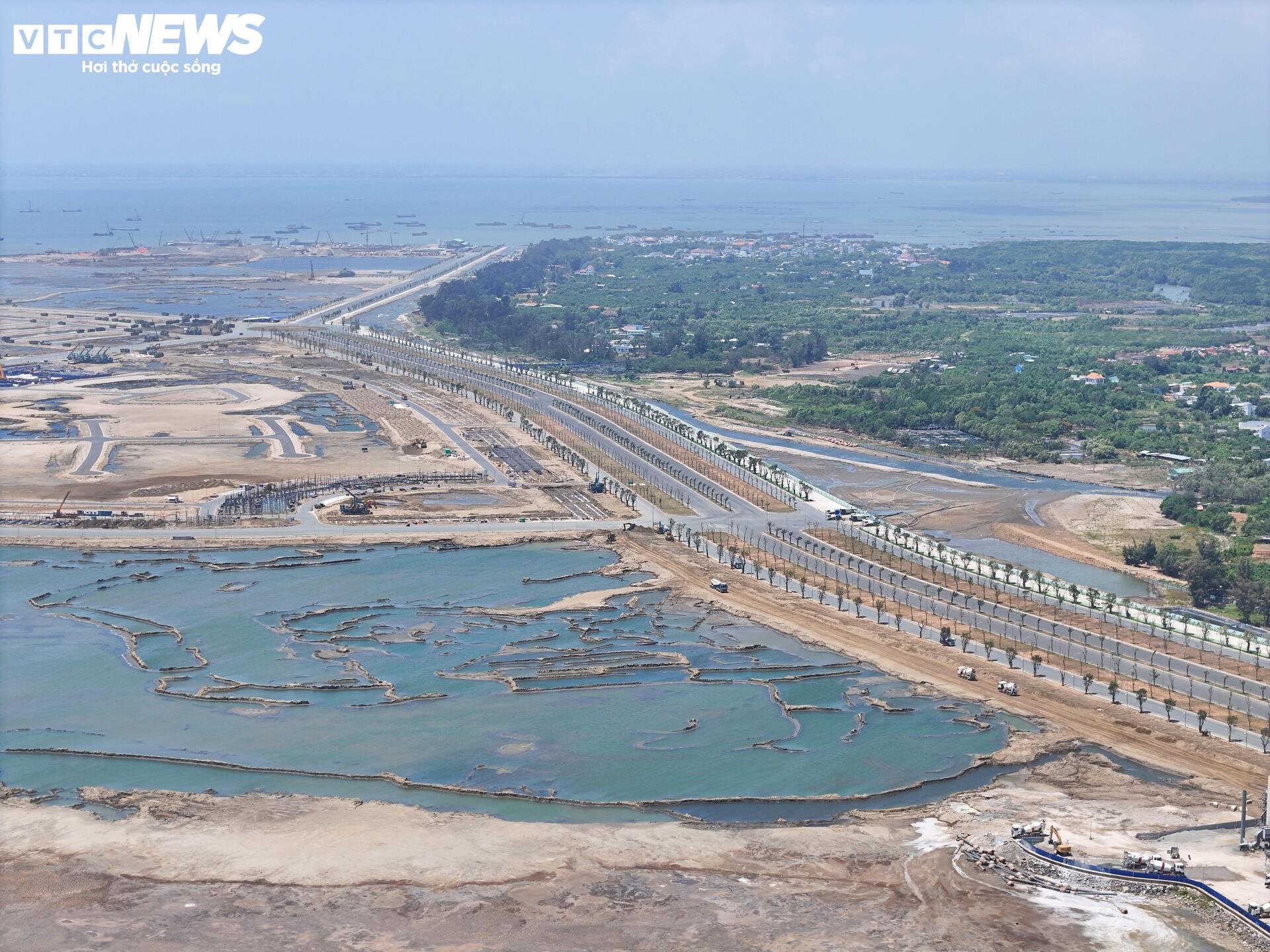 Cận cảnh khu đô thị lấn biển Cần Giờ sau gần một năm thi công - 7