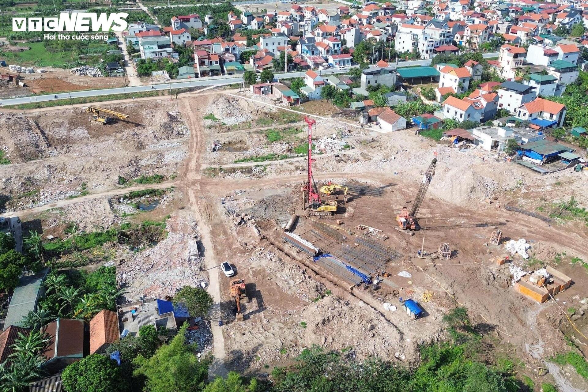 Đại công trường cầu Hồng Hà vượt sông Hồng sau 5 tháng thi công - 7