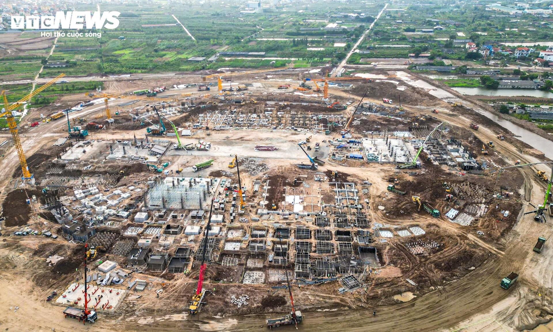 Toàn cảnh công trường sân vận động 60.000 chỗ tại Hưng Yên - 4