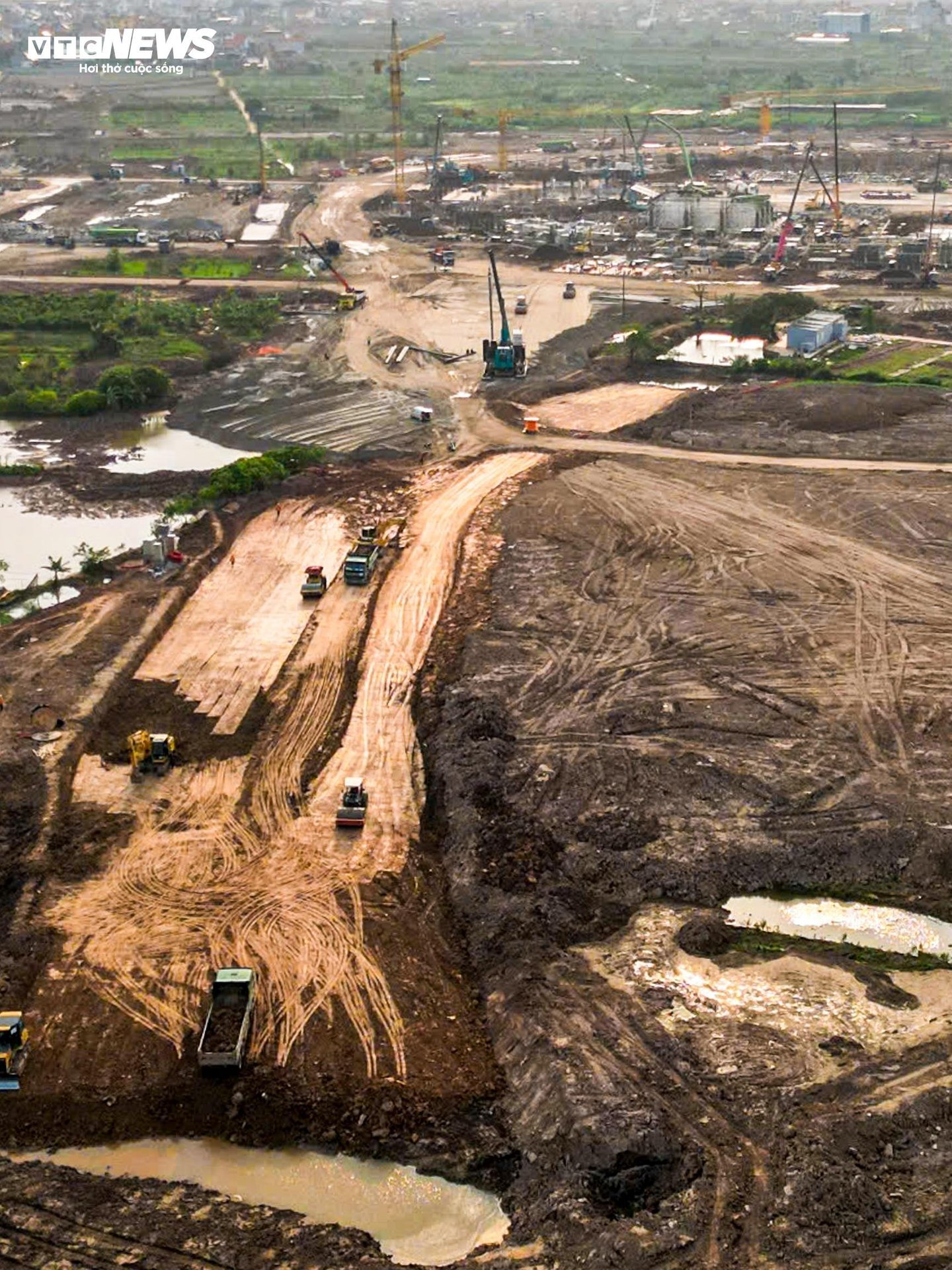 Toàn cảnh công trường sân vận động 60.000 chỗ tại Hưng Yên - 7