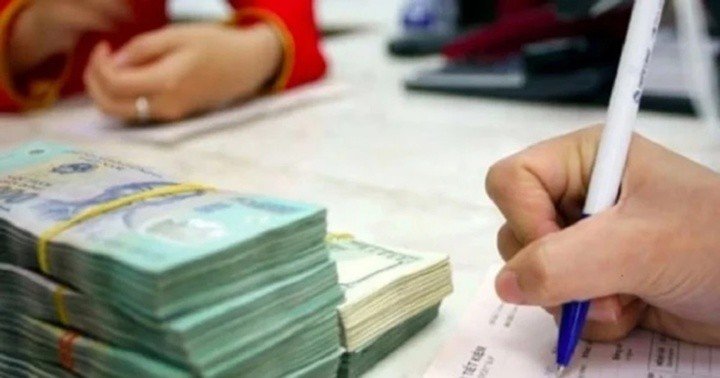 Lãi suất huy động nhiều ngân hàng vượt 8%/năm. (Ảnh minh hoạ).