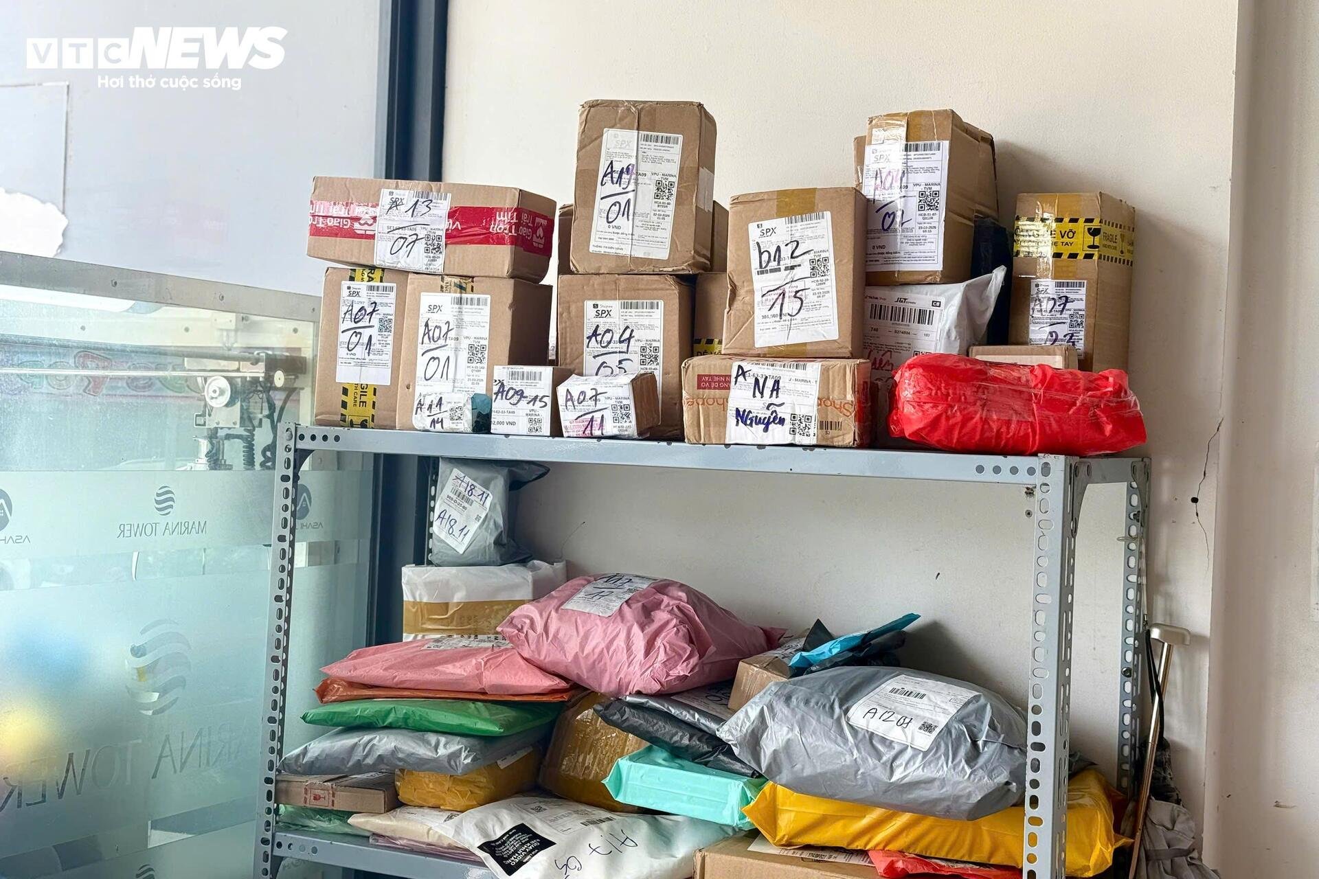 Giá xăng ép người dân tính lại từng đồng cho mỗi chuyến đi - 3