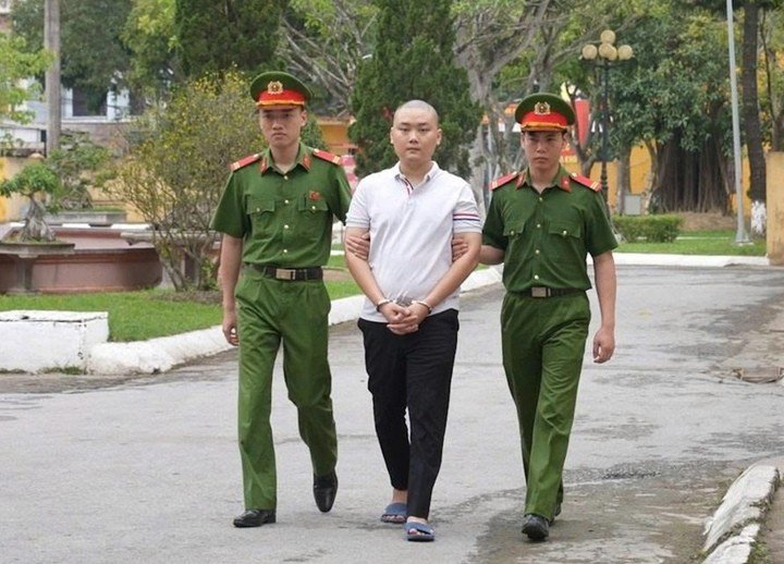 Phan Xuân Anh tại cơ quan điều tra. (Ảnh: Công an Thanh Hoá)