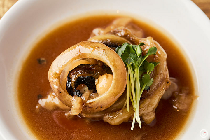 Món mắt cá ngừ tại Nhật Bản có kích thước rất lớn. (Ảnh: Chef'sP)