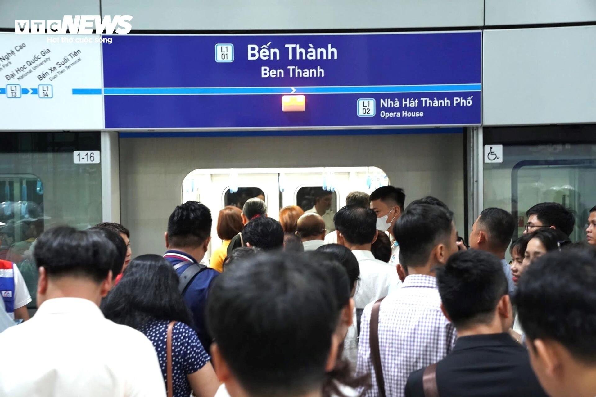 Giá xăng tăng: 'Cú hích' cho lối sống xanh và tiết kiệm - 4