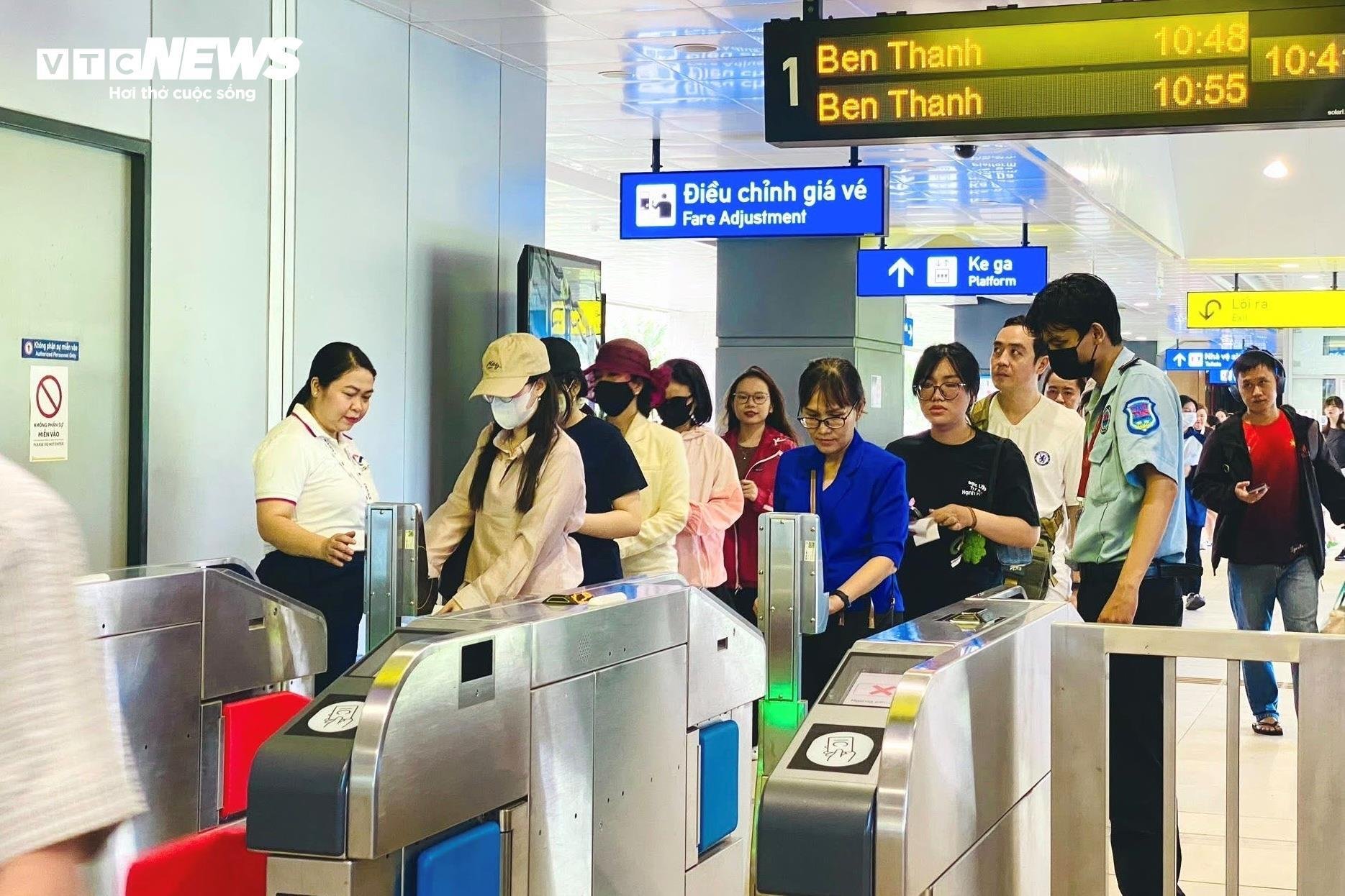 Giá xăng tăng: 'Cú hích' cho lối sống xanh và tiết kiệm - 5