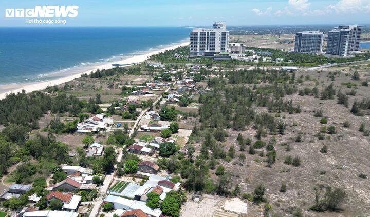 Hàng loạt khu tái định cư triển khai dang dở trong khi người dân phải sống