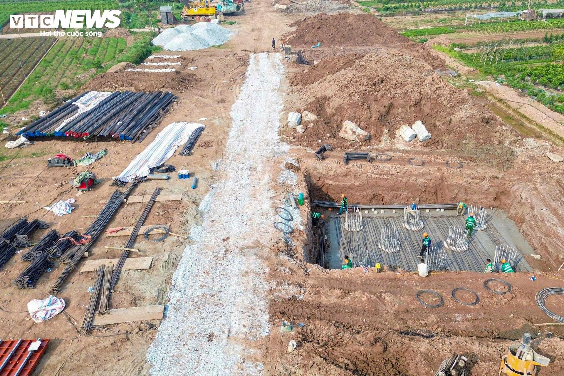 Cầu 4.900 tỷ vượt sông Hồng nối Hà Nội - Hưng Yên đang được thi công ra sao? - 8