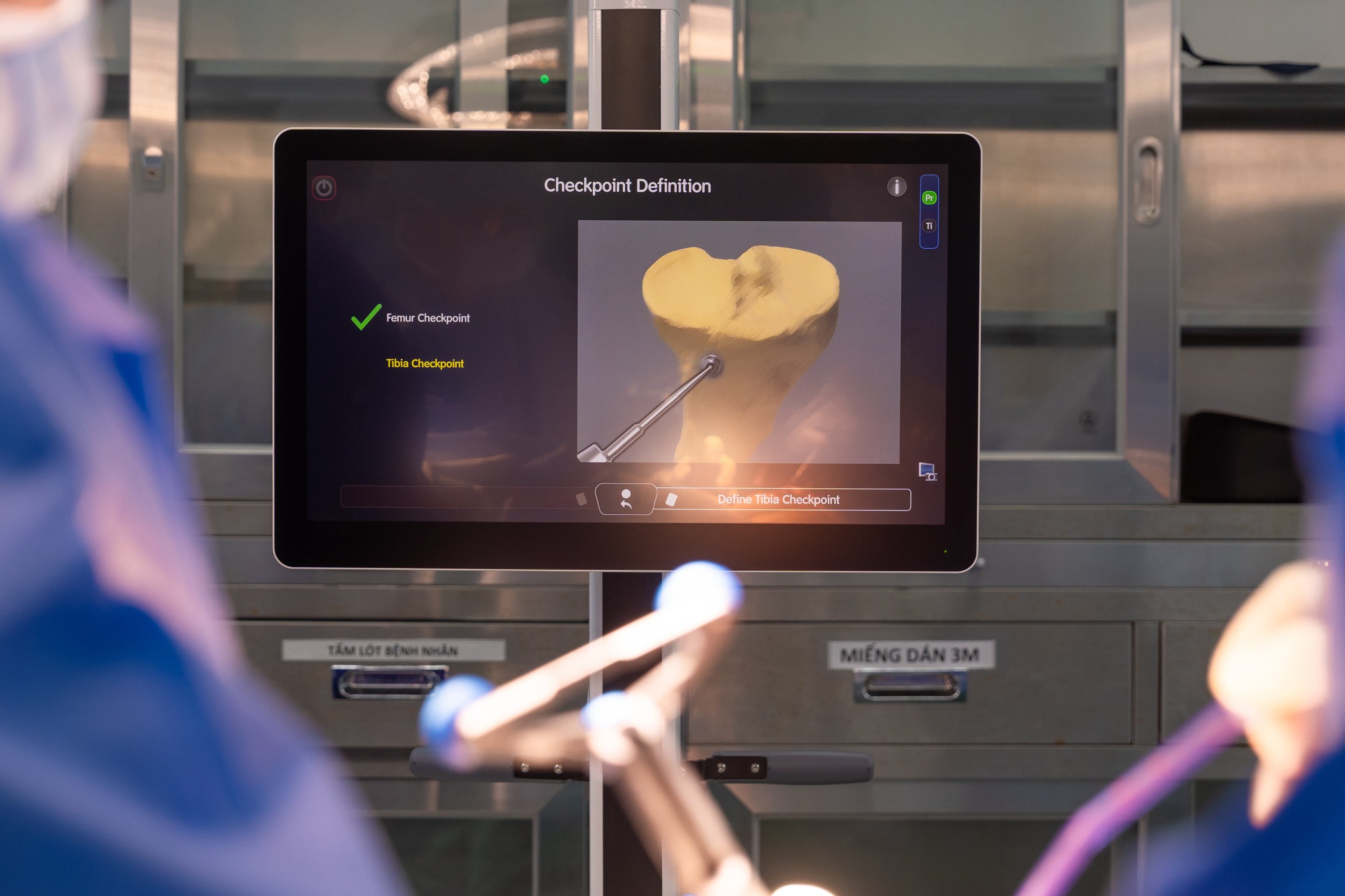 31-1774955418-robot-moi-tai-vinmec-phau-thuat-thay-khop-goi-chi-phi-hop-ly-ngay-tai-viet-nam