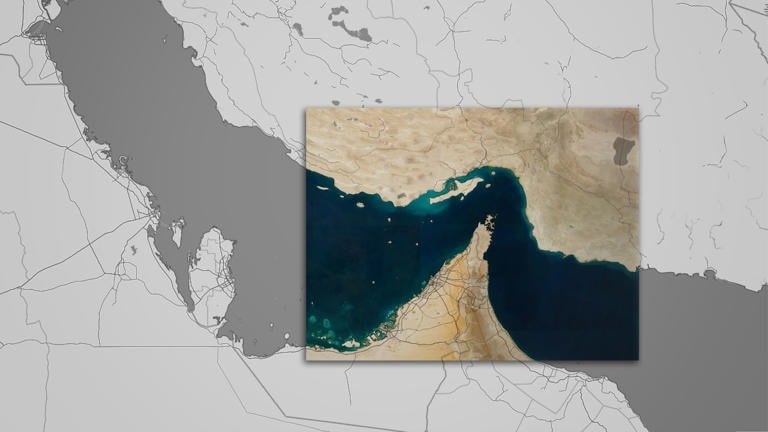 Eo biển Hormuz đang là điểm nóng trong xung đột tại Trung Đông. Ảnh: NASA