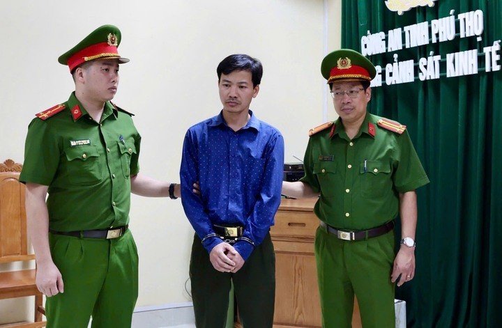 Bị can Hoàng Văn Thiện.