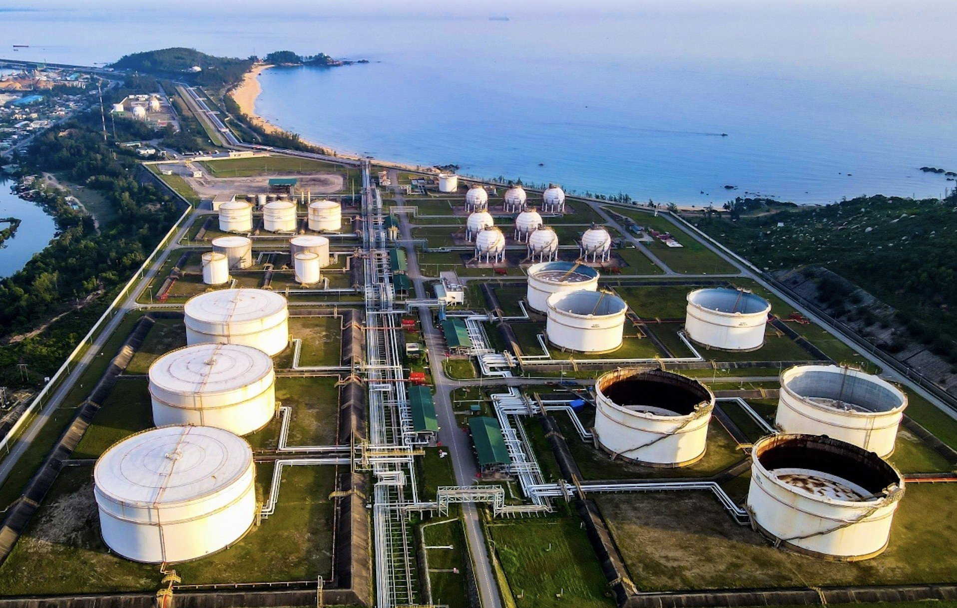 03-1775185853-nang-du-tru-xang-dau-len-90-ngay-hien-ke-huy-dong-tu-nguon-rat-giau-tiem-nang-tinh-kha-thi-cao