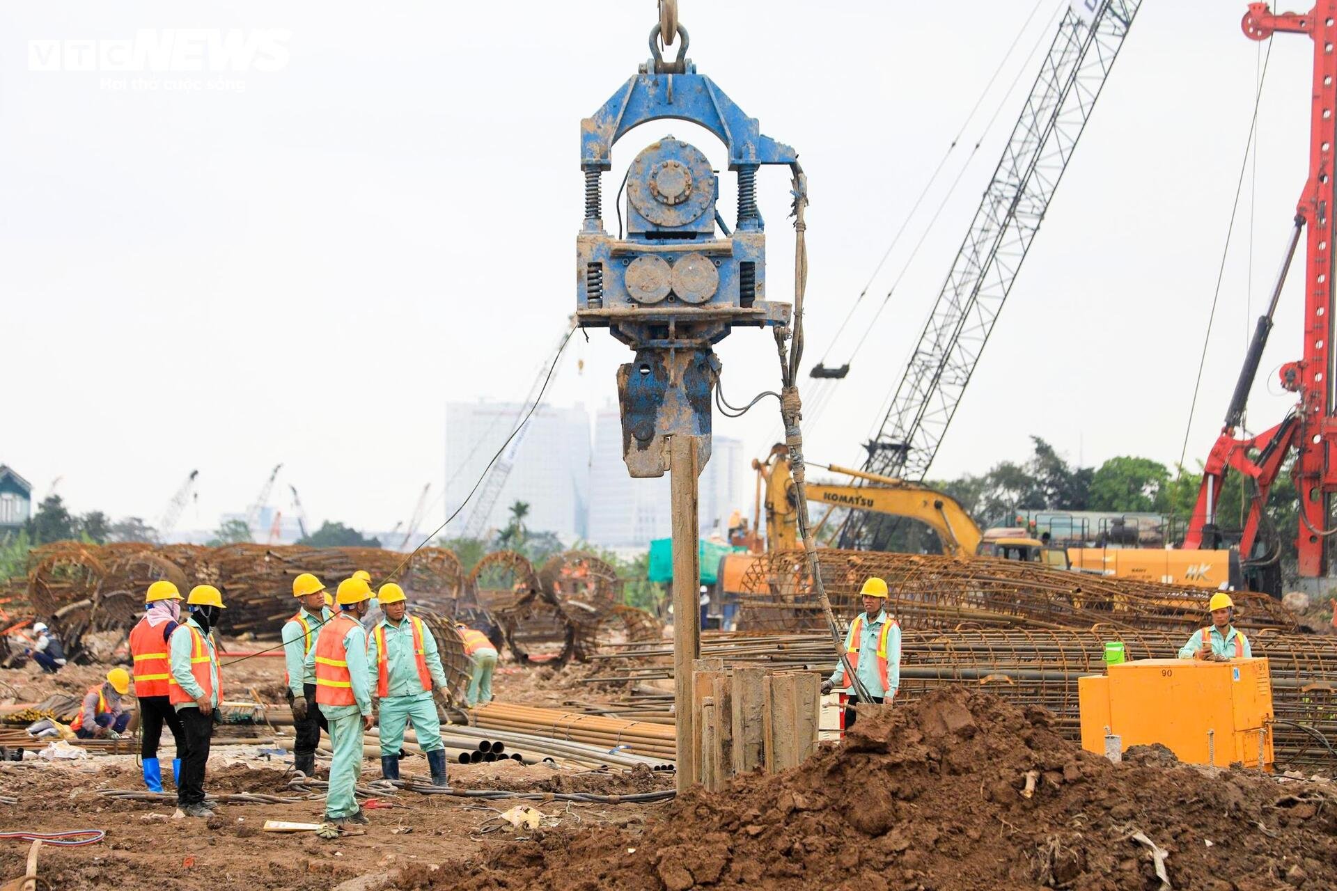 Bên trong đại công trường cầu Trần Hưng Đạo gần 16 nghìn tỷ đồng ở Hà Nội - 6