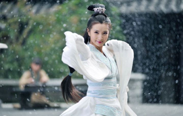 Điêu Thuyền không chỉ đẹp mà còn cực kỳ thông minh, có tài ca hát và nhảy múa thuộc hàng