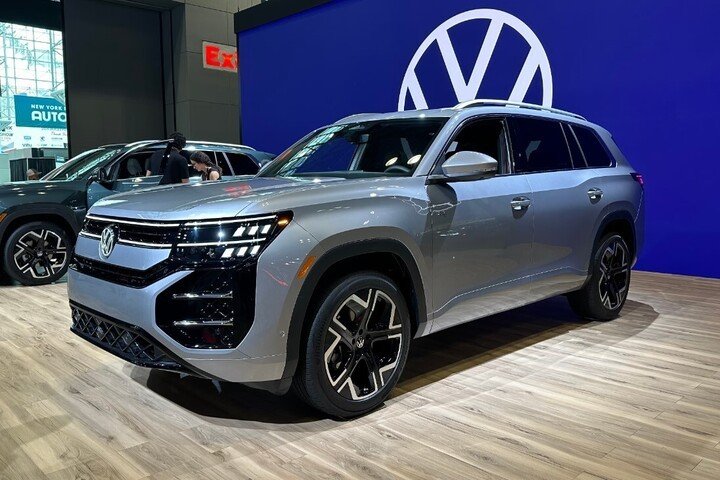 Những mẫu xe hơi ấn tượng nhất tại Triển lãm Ô tô New York 2026 - 2