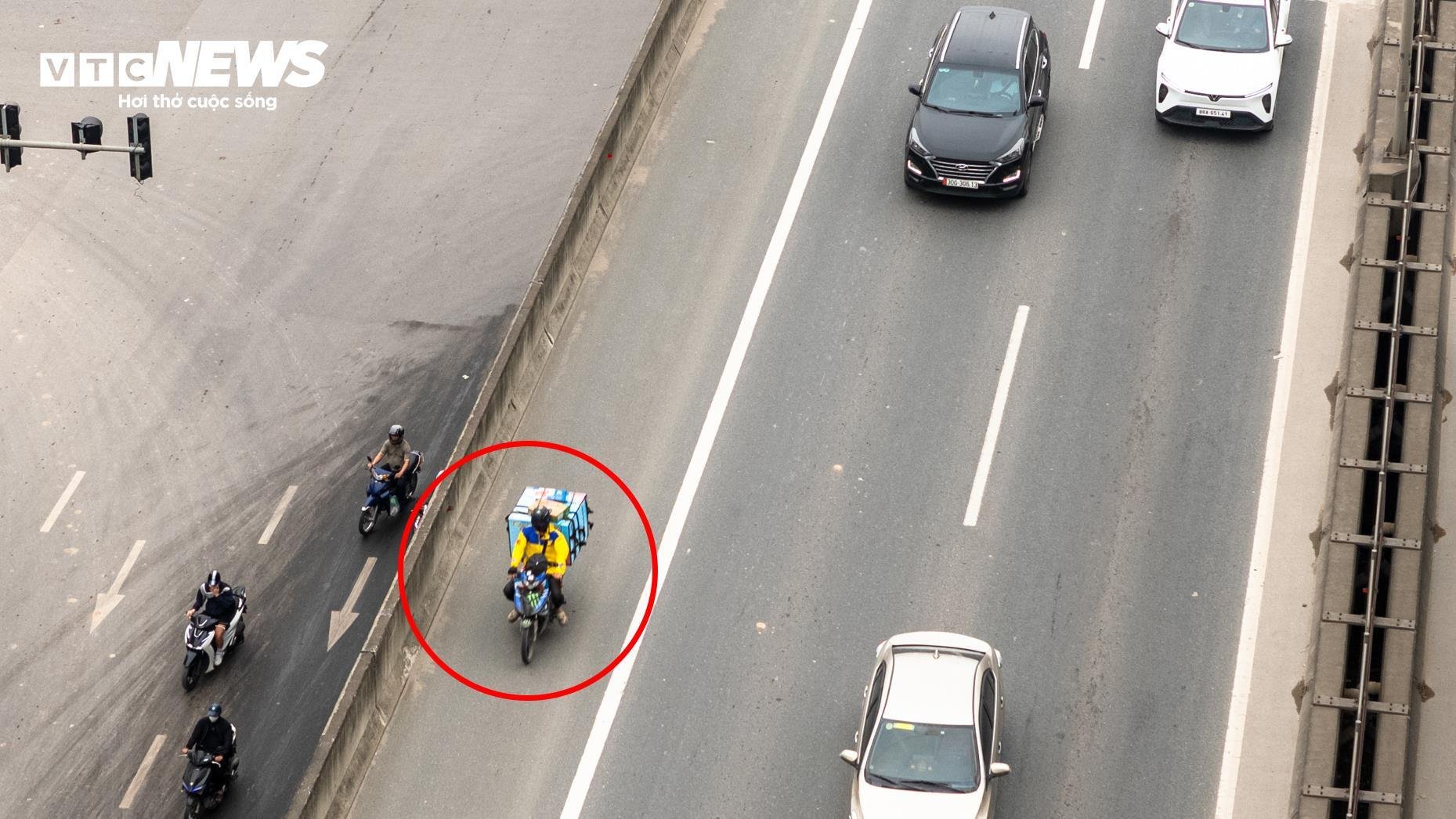 Bất chấp siết chặt xử phạt xe vi phạm, vành đai 3 Hà Nội vẫn như chốn vô luật pháp - 6