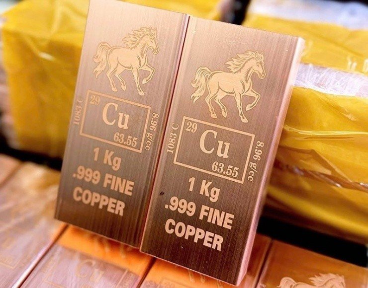 Chuyên gia: Giá đồng có thể tăng mạnh hơn vàng và bạc?