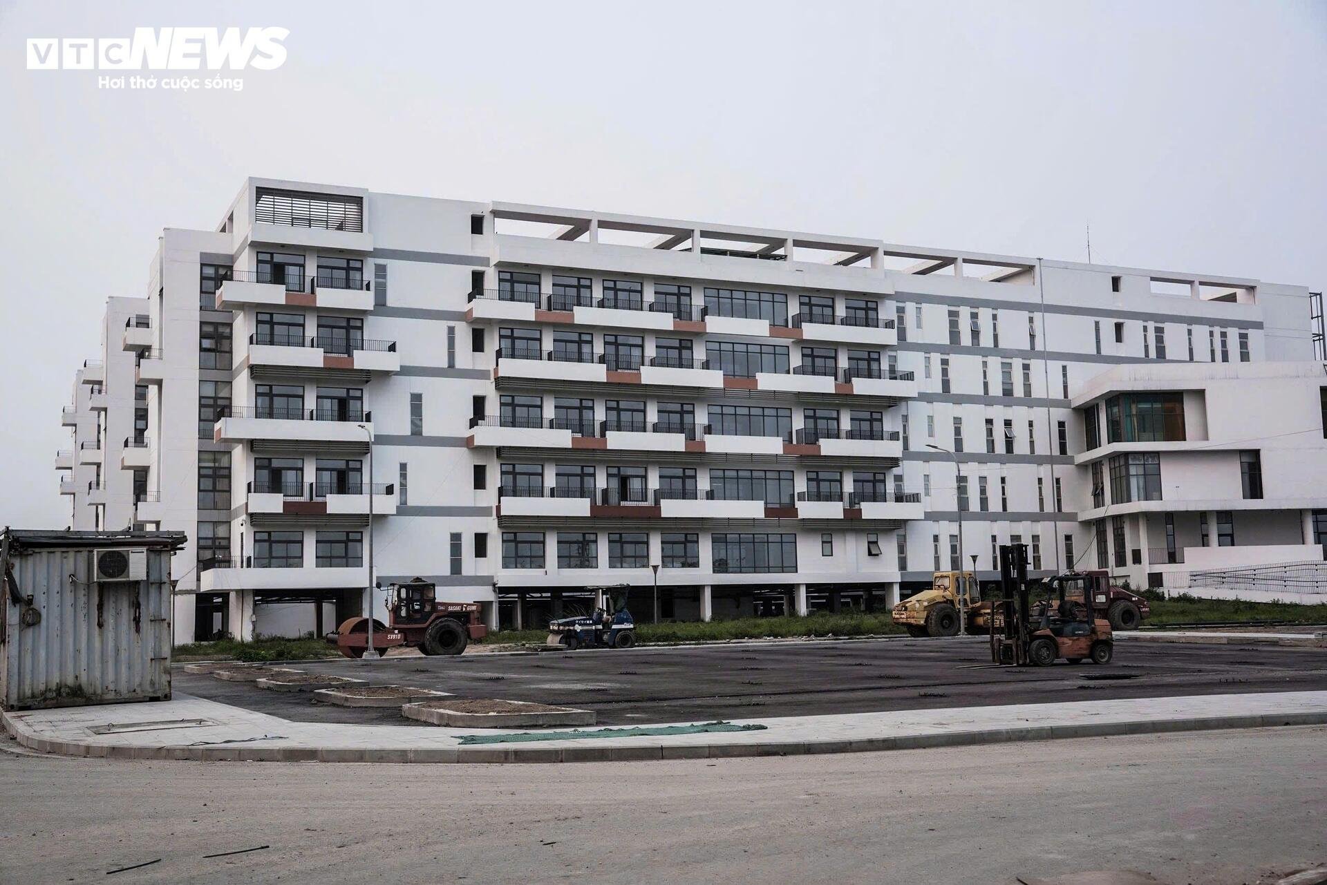 'Cửa đóng then cài' tại BV Bạch Mai và Việt Đức cơ sở 2 sau 4 tháng khánh thành - 7