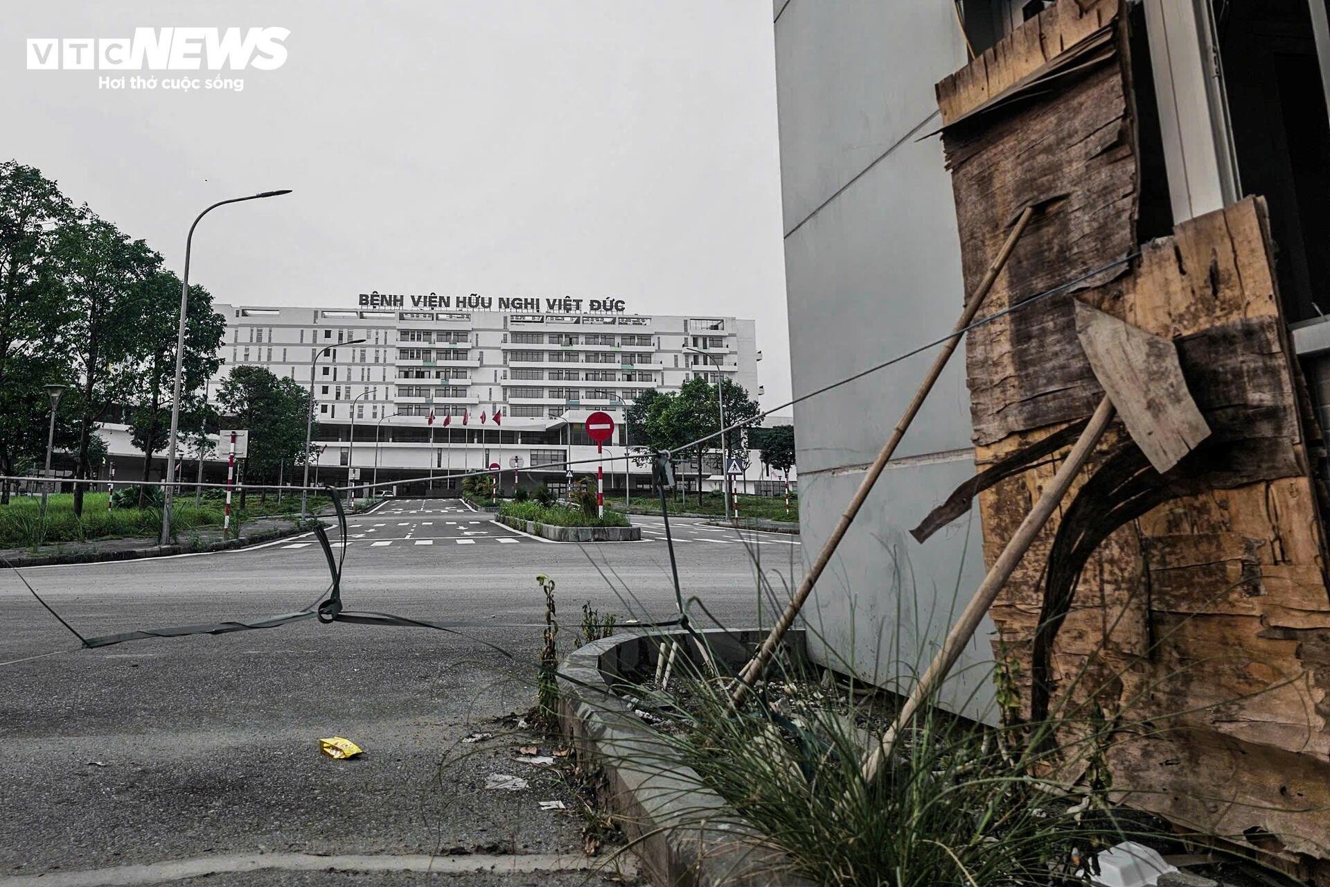 'Cửa đóng then cài' tại BV Bạch Mai và Việt Đức cơ sở 2 sau 4 tháng khánh thành - 8