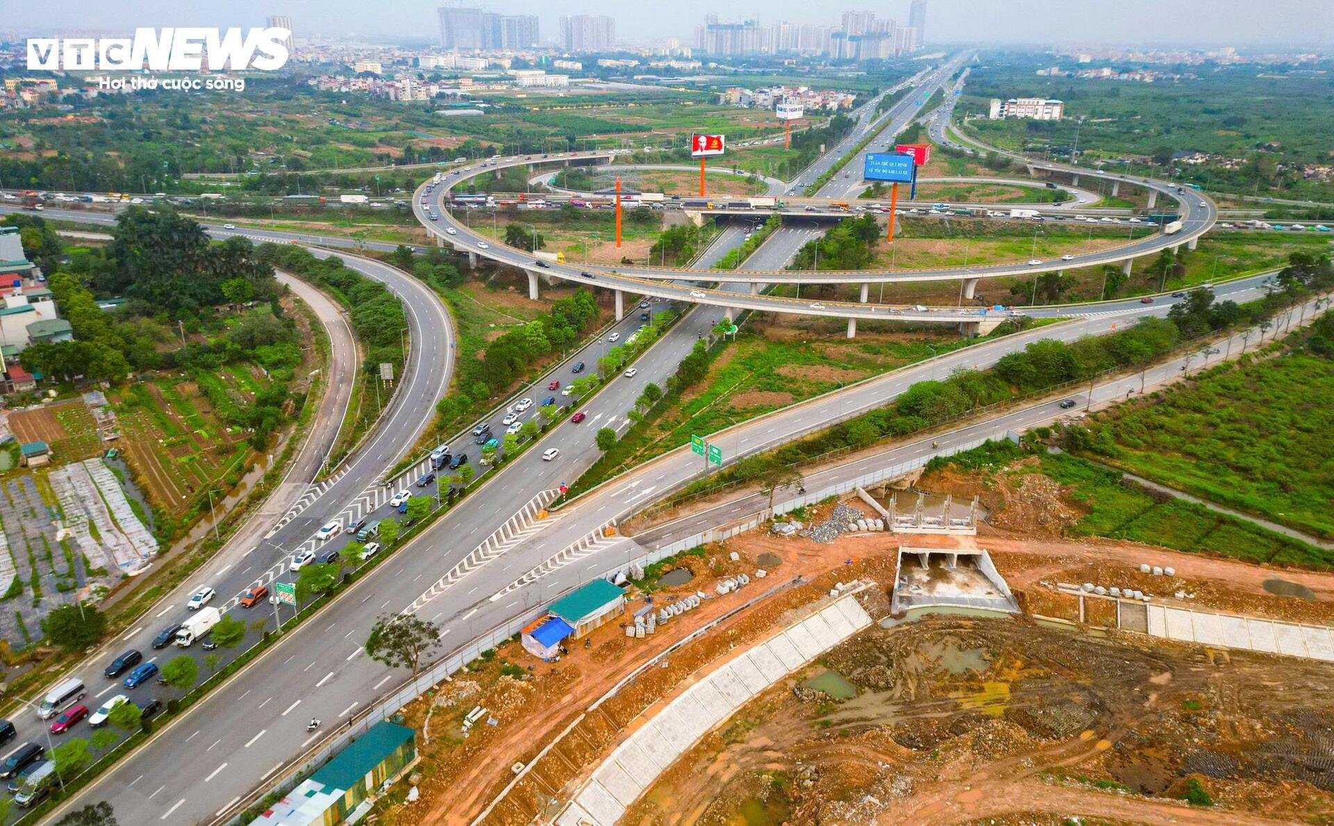 Mục sở thị 'siêu hồ' hơn 30ha giúp giảm ngập phía Đông Hà Nội - 12