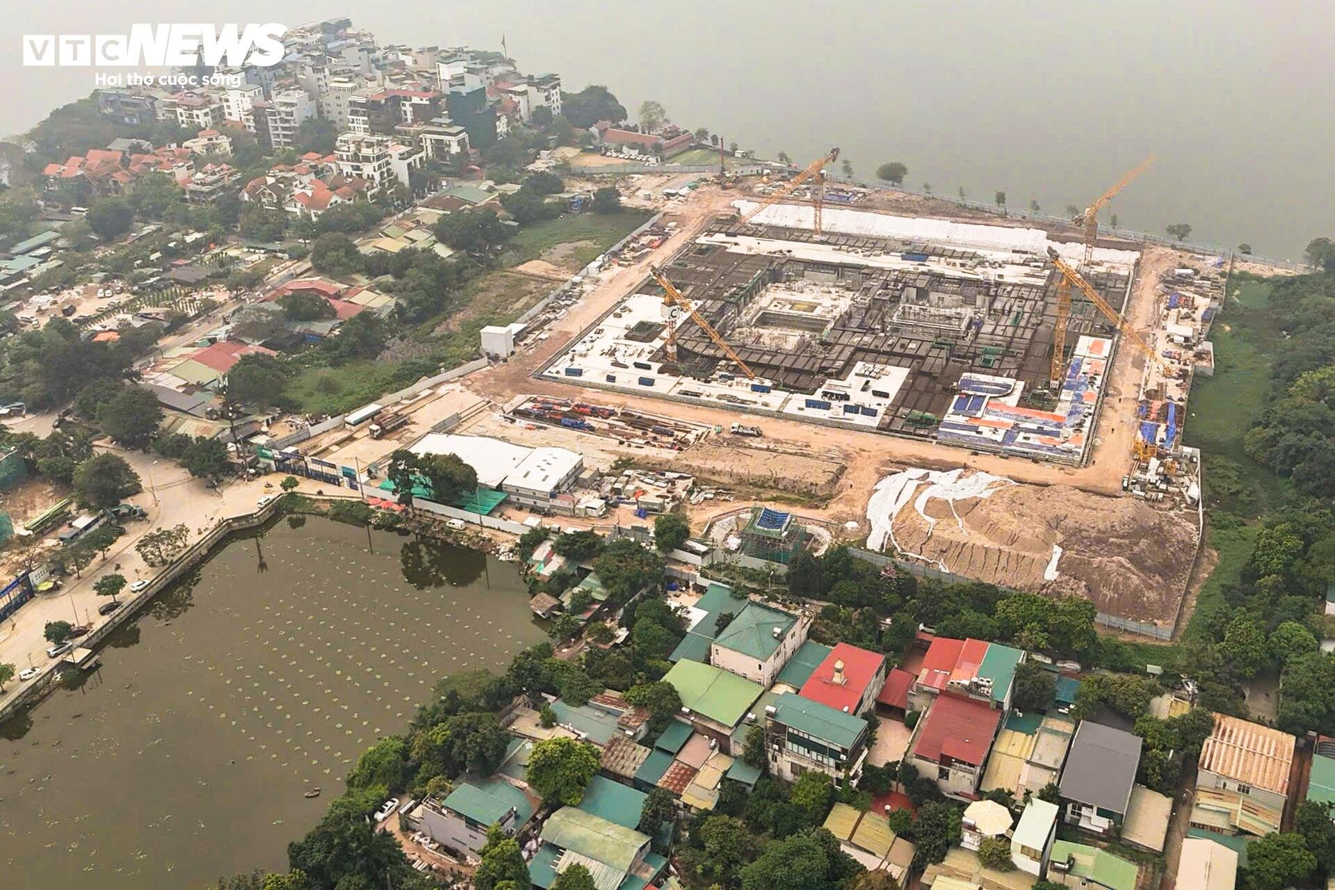 Cận cảnh nhà hát Opera Hà Nội dần lộ diện ở bán đảo Quảng An - 4