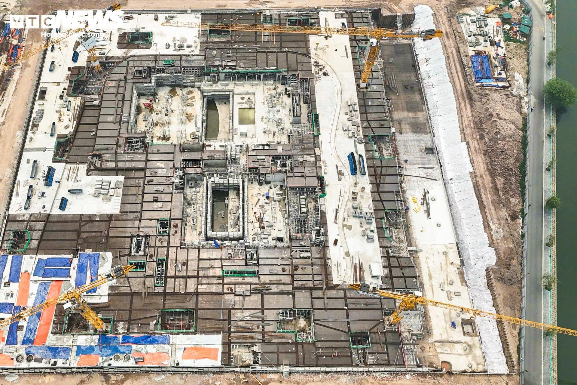 Cận cảnh nhà hát Opera Hà Nội dần lộ diện ở bán đảo Quảng An - 5