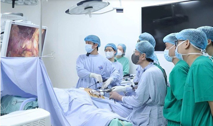 Việc trấn an bệnh nhân trước khi phẫu thuật cũng là 1