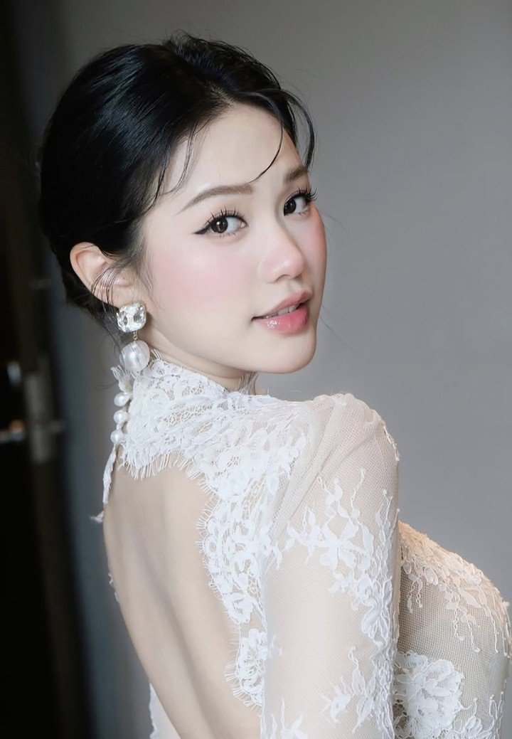 Doãn Hải My sinh năm 2001 ở Hà Nội, được nhiều người biết đến khi vào Top 10 Hoa hậu Việt Nam 2020 và giành giải