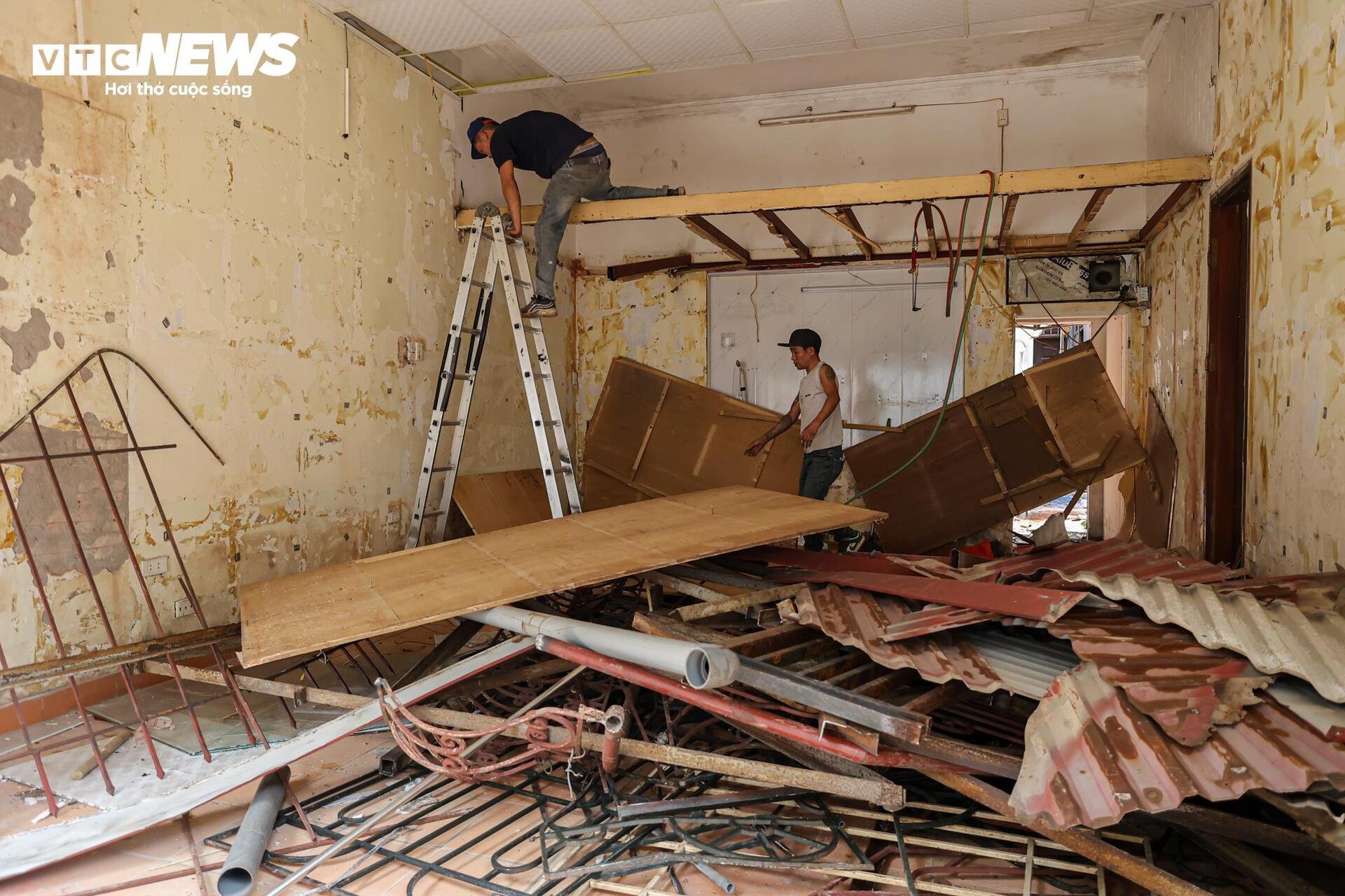 Đại công trường cầu Tứ Liên bắc qua sông Hồng sau gần 1 năm thi công - 10