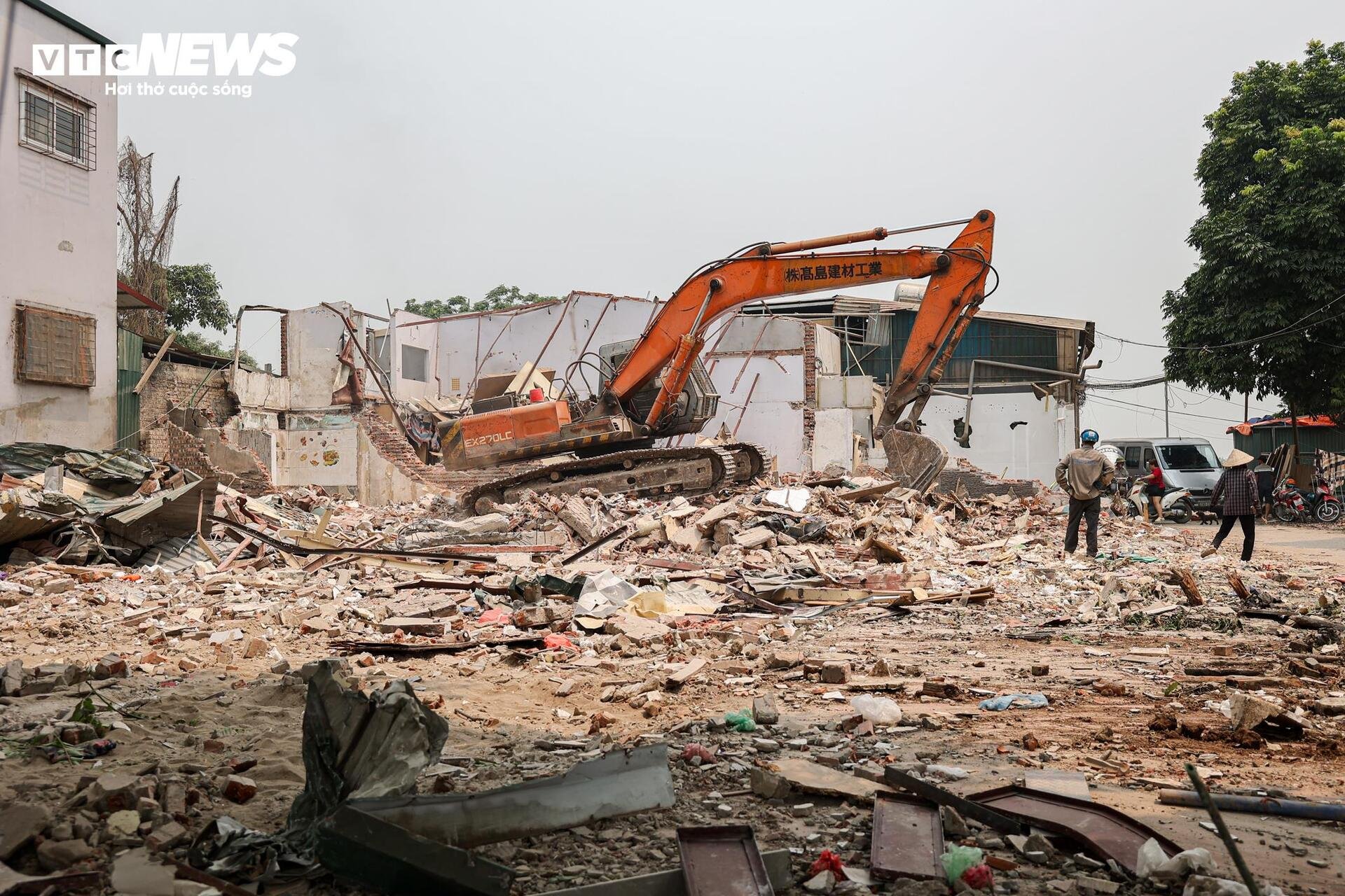 Đại công trường cầu Tứ Liên bắc qua sông Hồng sau gần 1 năm thi công - 13