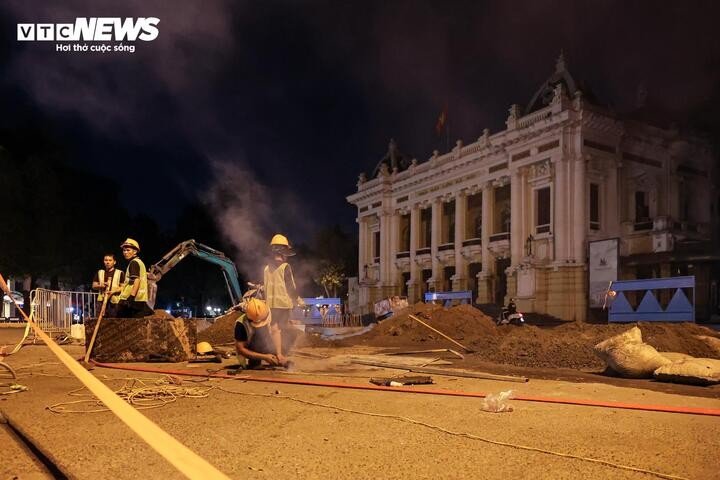 Để kịp ứng phó mùa mưa, các công trình được tổ chức thi công cuốn chiếu trên nhiều tuyến. Mục tiêu là hoàn thành một số hạng mục trọng điểm trước 30/4 và cơ bản hoàn tất trước ngày 31/5.