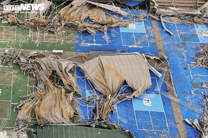 Tổ hợp này được xây dựng trên khu đất rộng hàng nghìn mét vuông, bố trí nhiều sân chơi pickleball cùng hệ thống chiếu sáng, khu dịch vụ đi kèm.