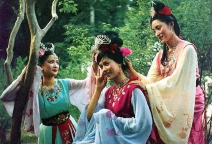 Mỹ nhân lên hình vài phút trong 'Tây du ký': Sự nghiệp rực rỡ, giờ làm lãnh đạo - 2