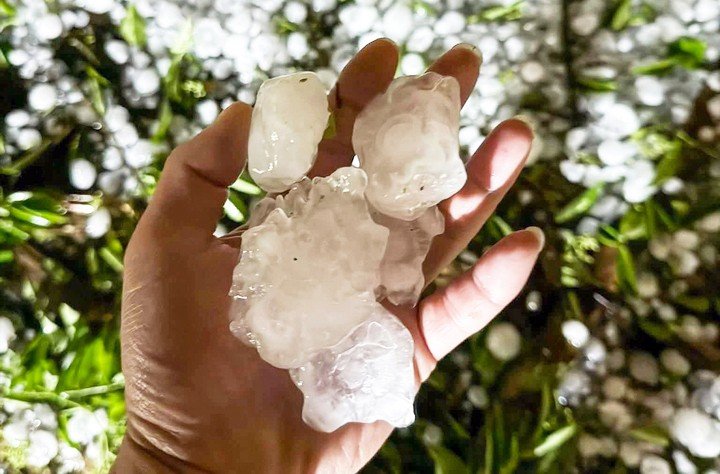 Từ chiều tối nay, mưa dông nguy cơ xuất hiện tại nhiều nơi trên cả nước, đề phòng lốc, sét, mưa đá và gió giật mạnh. (Ảnh minh hoạ: H.N)