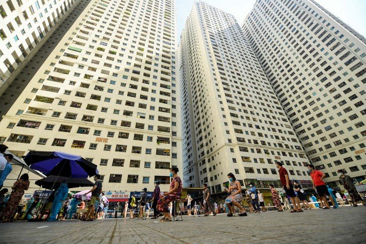 Theo các chuyên gia, cần bảo vệ quyền lợi người mua nhà tại dự án HH Linh Đàm.