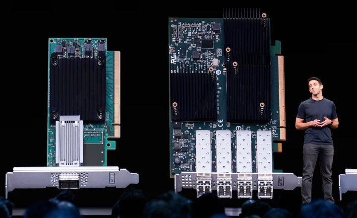 John Ternus giới thiệu Mac Pro tại sự kiện WWDC 2019. (Nguồn: Reuters)